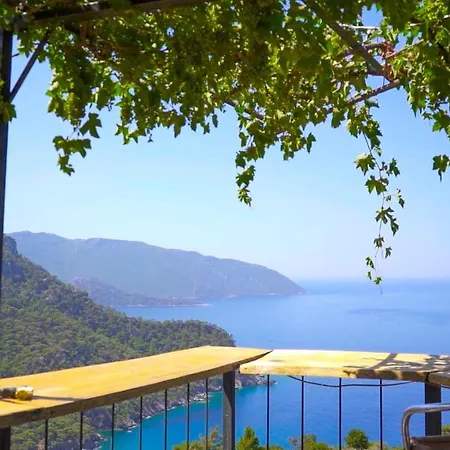 Kabak Mamma's Restaurant & Terrace Bar Hotel