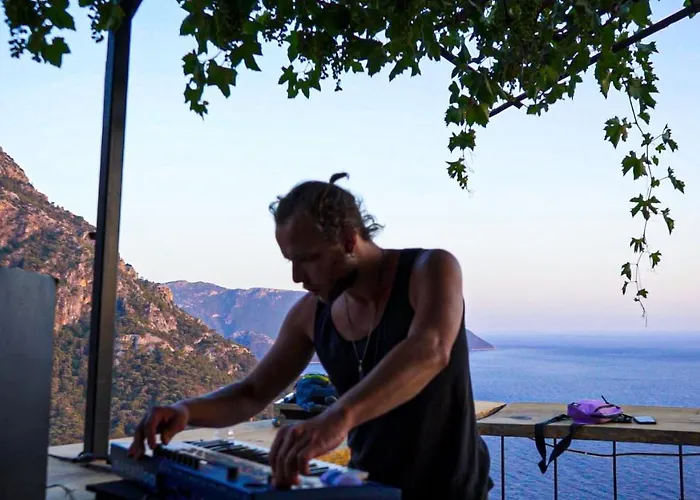 Отель Kabak Mamma's Restaurant & Terrace Bar *